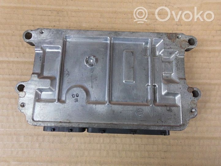 Mazda 3 III Unité de commande, module ECU de moteur P51K18881A