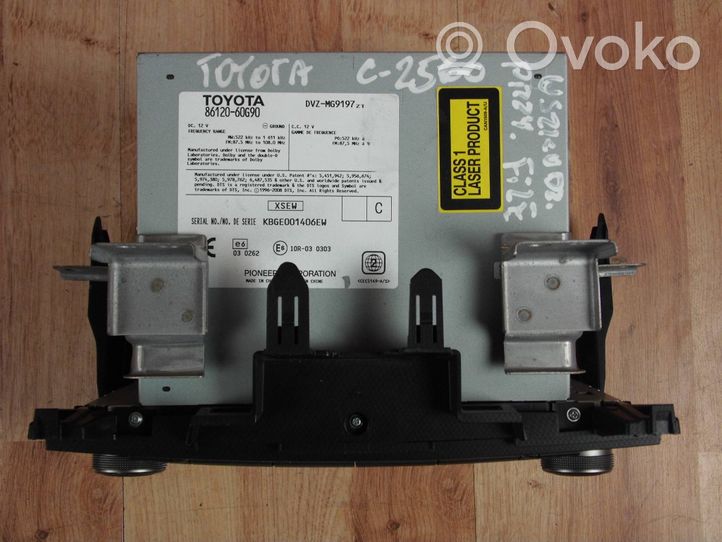 Toyota Land Cruiser (J200) Radija/ CD/DVD grotuvas/ navigacija 8612060G90