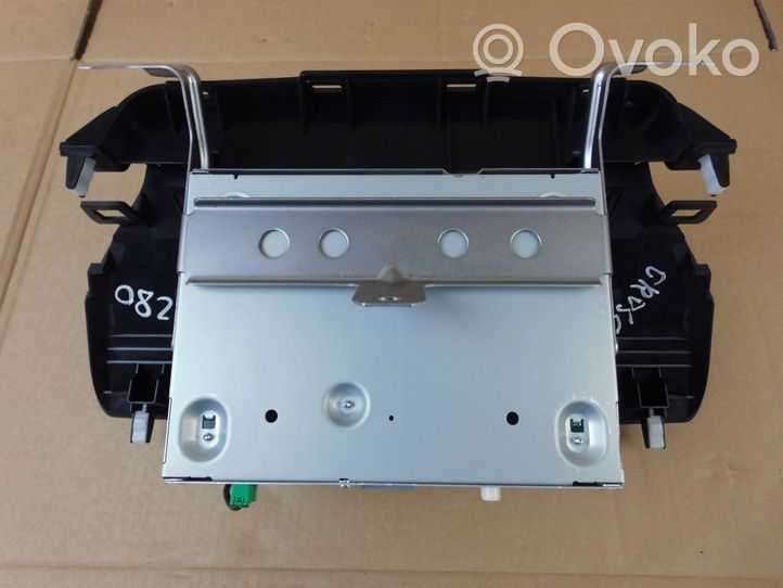 Mitsubishi Eclipse Cross Unité principale radio / CD / DVD / GPS 8742A002XA