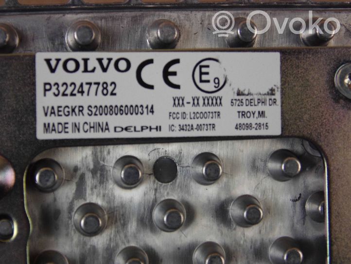 Volvo XC40 Modulo di ricarica wireless P32247782