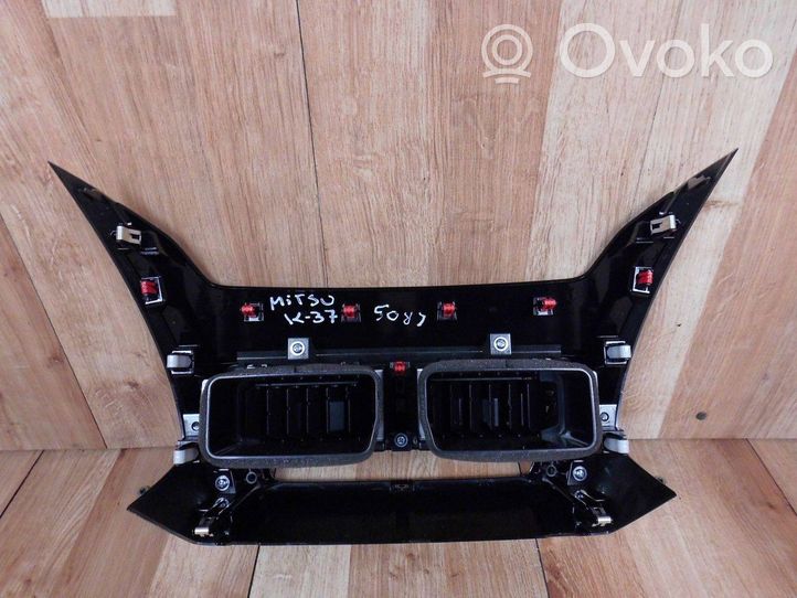 Mitsubishi Eclipse Cross Rejilla de ventilación central del panel 8002C336ZZ