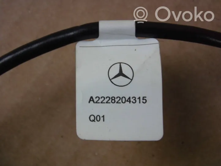 Mercedes-Benz E W213 USB-pistokeliitin A2228204315