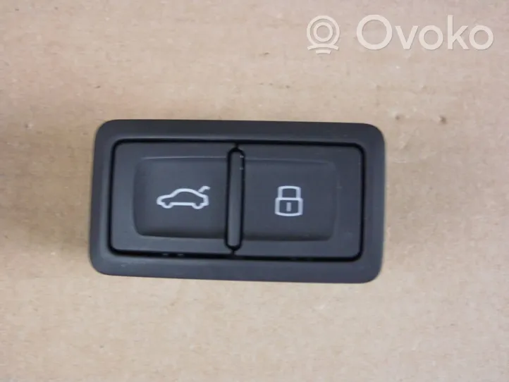 Audi Q7 4M Bouton interrupteur ouverture du coffre 4G0959831D