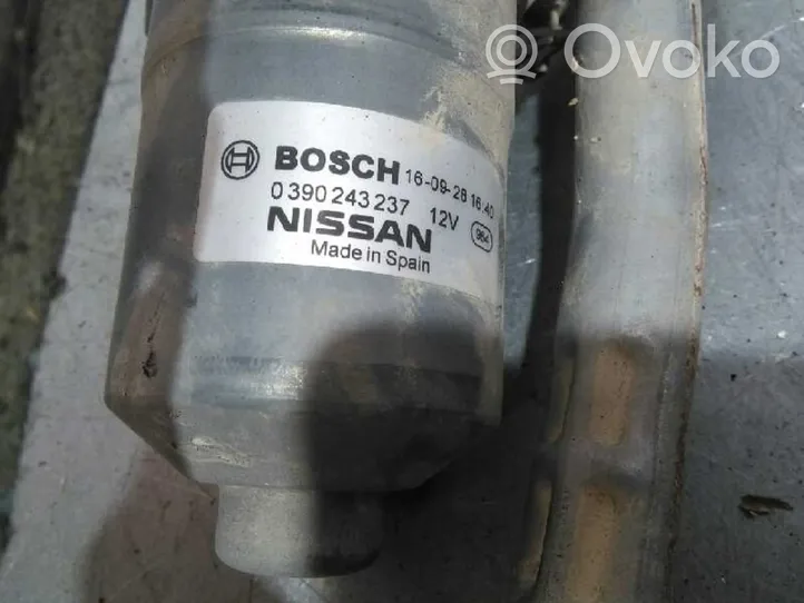 Nissan Pulsar Silniczek wycieraczek szyby przedniej / czołowej 288004MA0A