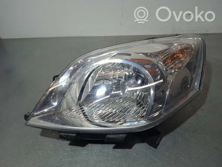 Peugeot Bipper Lampa przednia 1353198080