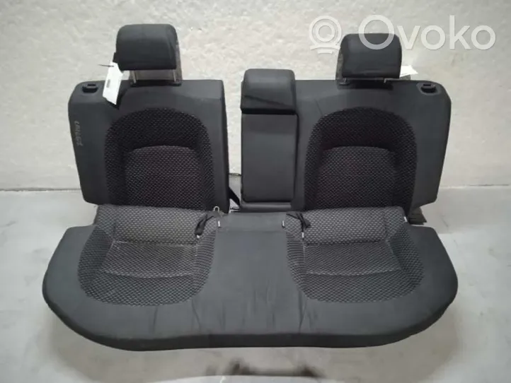 Nissan Qashqai+2 Galinė sėdynė 