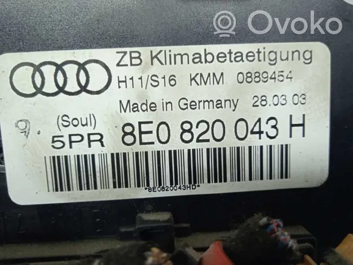 Audi A4 Allroad Panel klimatyzacji 8E0820043H