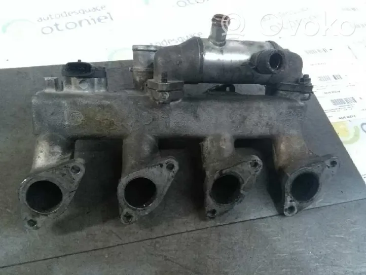 Hyundai H-100 Intake manifold 