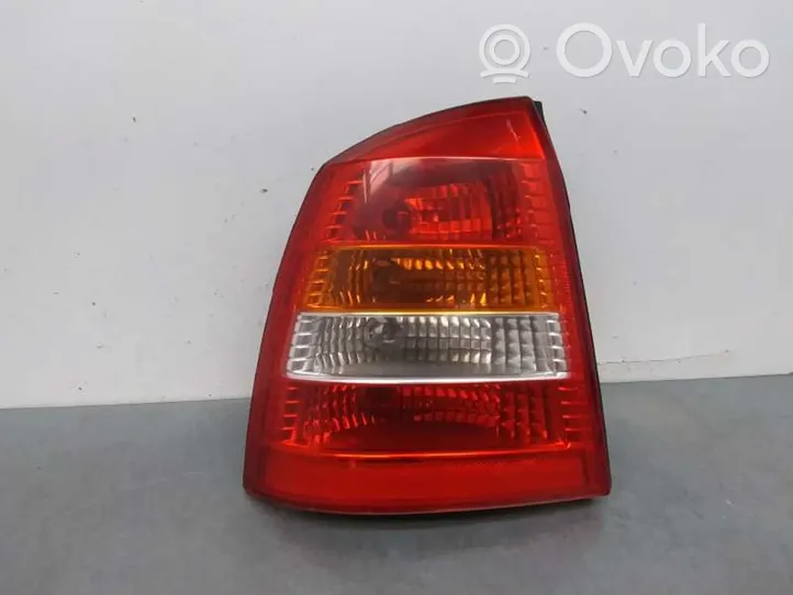 Opel Astra G Feux arrière / postérieurs 93241041