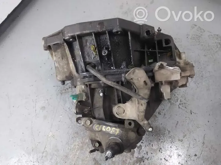 Nissan Qashqai Mechaninė 5 pavarų dėžė TL4A113