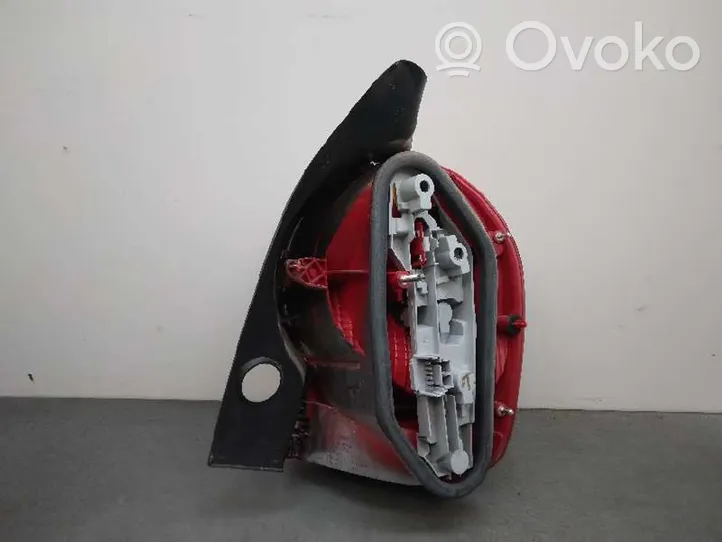 Renault Modus Rear/tail lights 8200538786