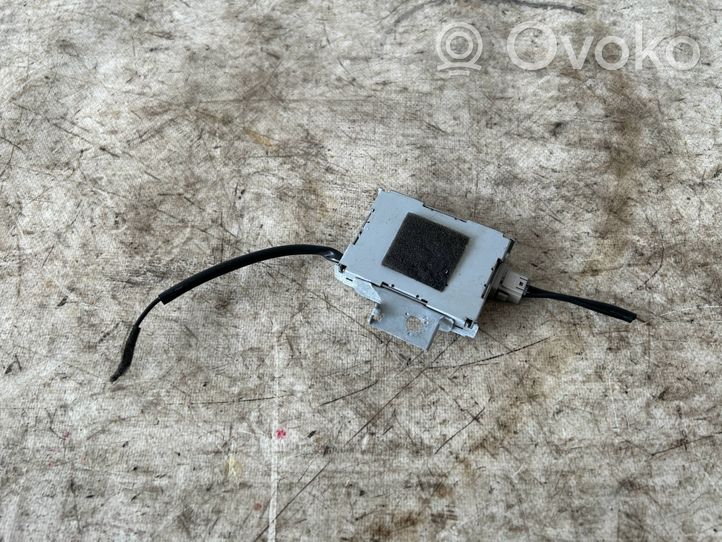 Nissan Maxima A35 Antenas vadības bloks 282319N00A