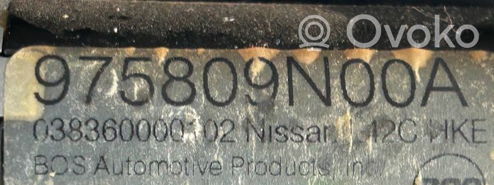 Nissan Maxima A35 Sähkökäyttöinen takaikkunan häikäisysuoja 975809N00A