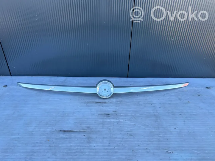 Opel Cascada Moldura embellecedora de la barra del amortiguador trasero 