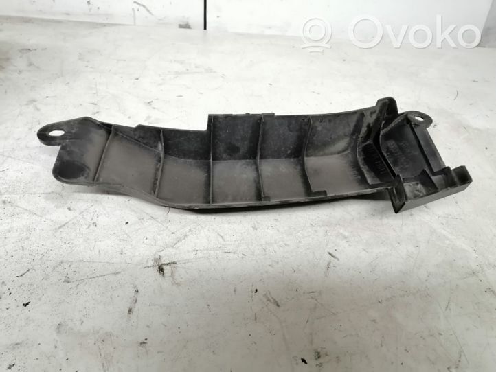 Mazda CX-7 Garniture de radiateur EH64561Y1