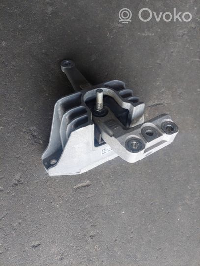 Hyundai i30 Engine mount bracket 21810F2100