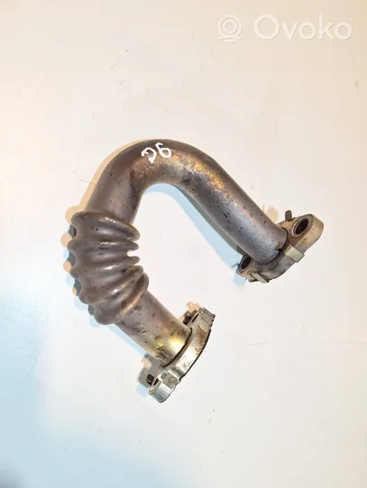 Volkswagen Tiguan EGR valve line/pipe/hose 03P131521E