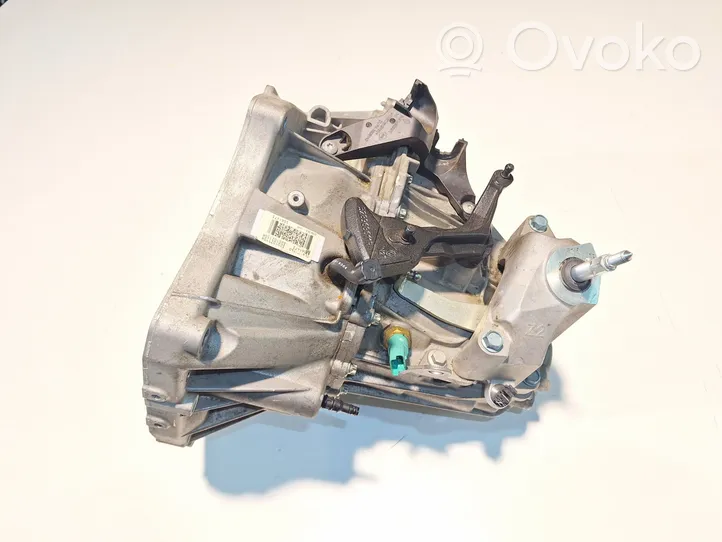 Nissan Qashqai Boîte de vitesses manuelle à 6 vitesses 320102110R