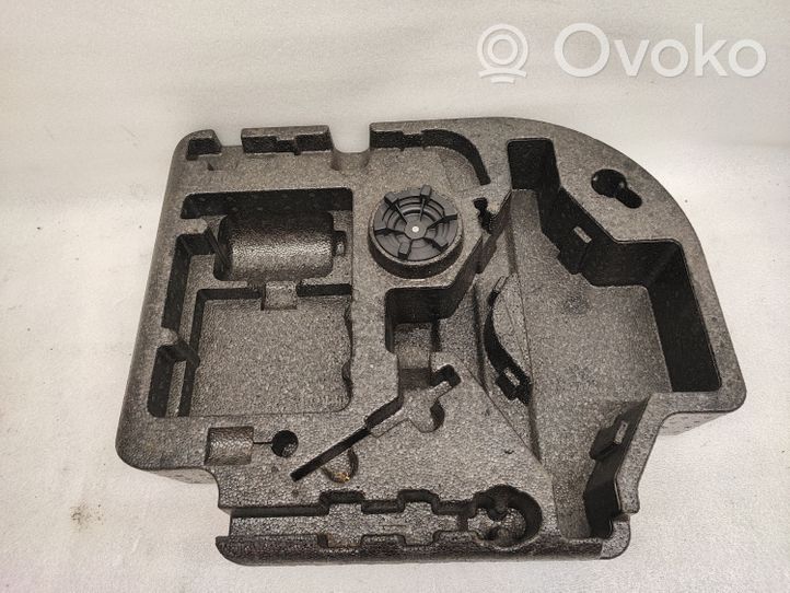 Volvo S60 Tool box 3136445