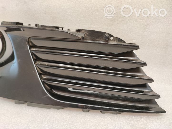 Toyota Corolla E210 E21 Grille antibrouillard avant 8148202570