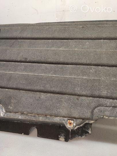 Porsche Macan Center/middle under tray cover 