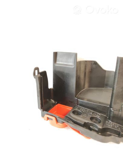 BMW 4 G22 G23 G24 G26 Kita variklio skyriaus detalė 8793045