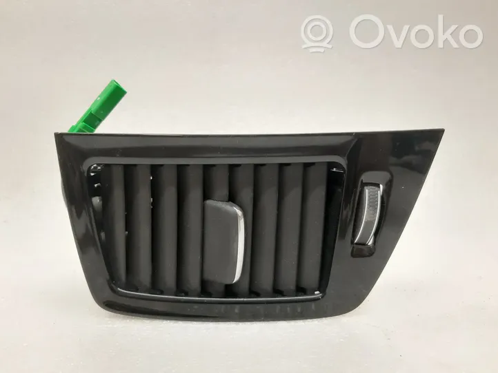 Volvo XC90 Dash center air vent grill 31651282