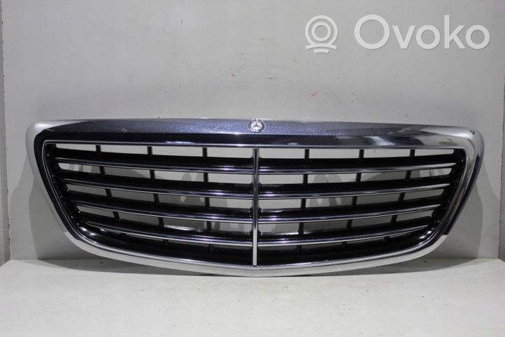 Mercedes-Benz S W222 Maskownica / Grill / Atrapa górna chłodnicy A222880000583