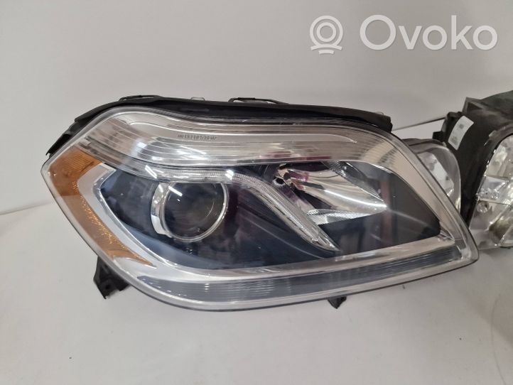 Mercedes-Benz GL X166 Lot de 2 lampes frontales / phare A1668208859