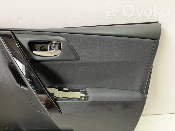 Toyota Auris E180 Verkleidung Tür vorne 