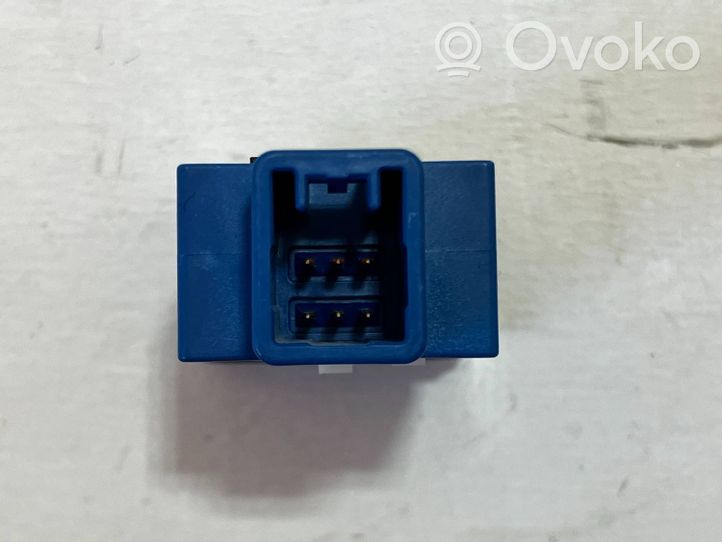 Toyota Auris E180 Seat heating switch 