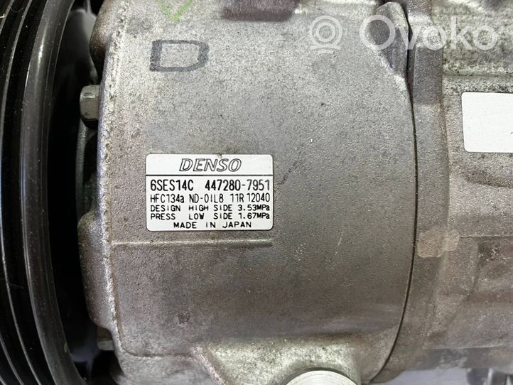 Toyota RAV 4 (XA40) Ilmastointilaitteen kompressorin pumppu (A/C) 4472807951