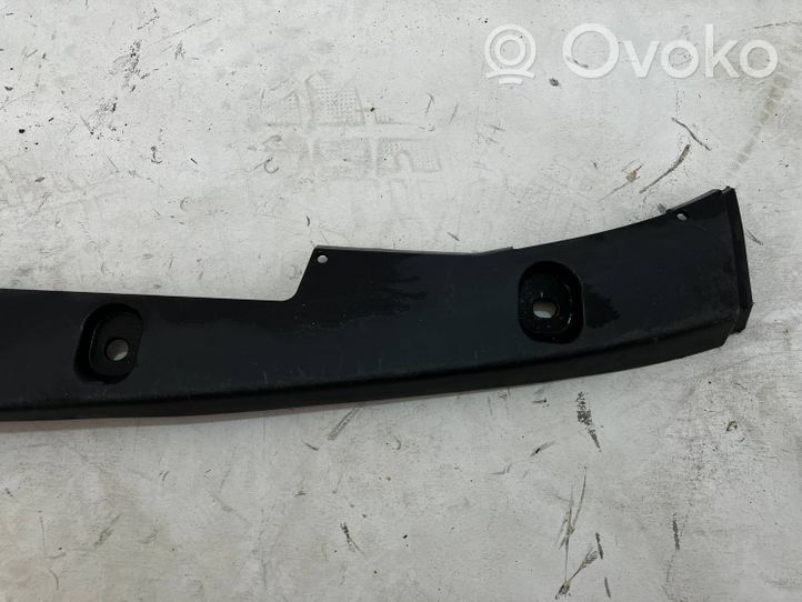 Toyota Prius (XW30) Moulure inférieure de pare-chocs arrière 7689147020