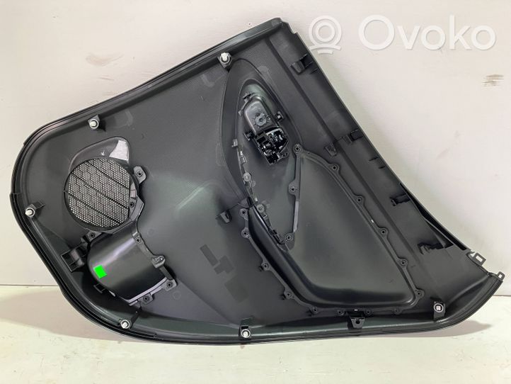 Toyota Yaris XP210 Kupejas aizmugures sānu apdares panelis 