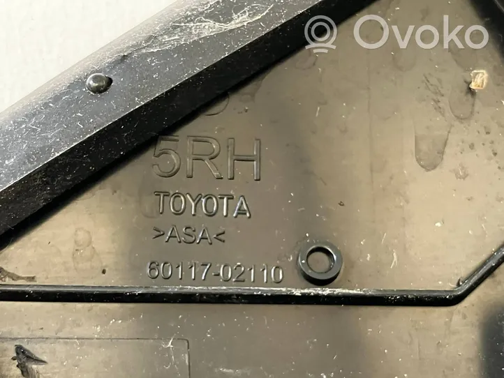 Toyota Auris E180 Spārna dekoratīvā apdare (moldings) 6011702110