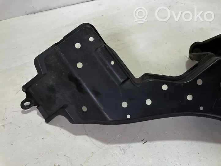 Toyota Auris E180 Protector/cubierta de la carrocería inferior trasera 5762802100