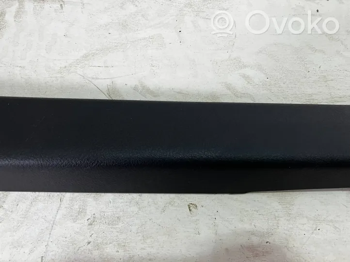 Toyota Auris E180 Moldura protectora del borde delantero 6791302270