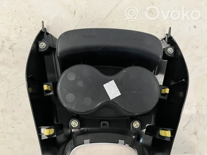 Toyota Yaris Console centrale 588210D070