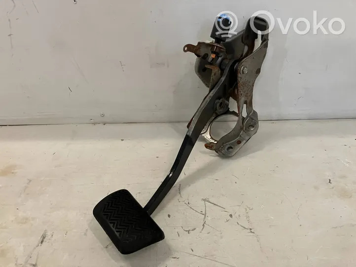 Toyota Prius+ (ZVW40) Brake pedal 8951047050