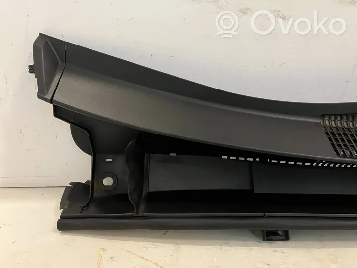 Toyota Prius (XW50) Wiper trim 5578447020