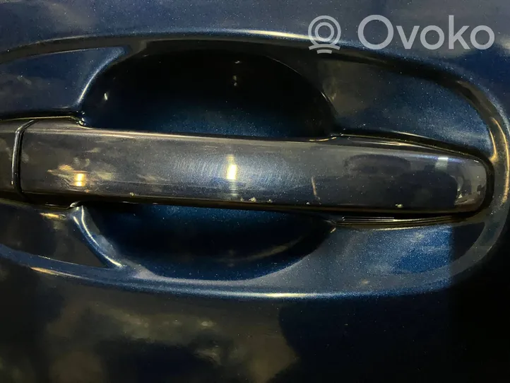 Toyota Avensis T270 Front door 