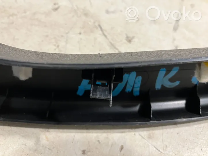 Toyota Auris E180 Garniture latéral de hayon / coffre 6793802050