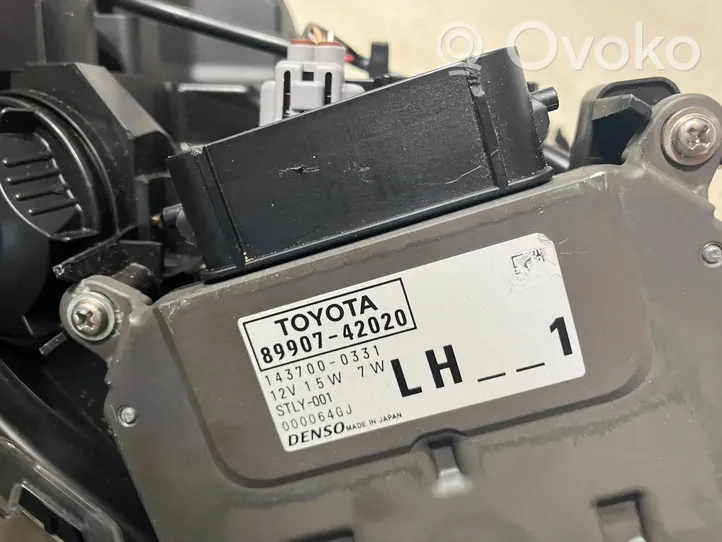 Toyota RAV 4 (XA50) Phare frontale 8990742020