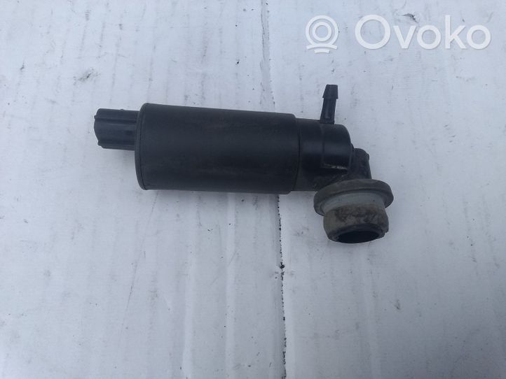Toyota Avensis T250 Windscreen/windshield washer pump 