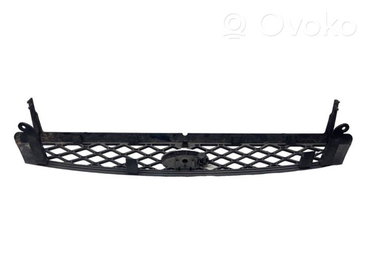 Ford Focus Maskownica / Grill / Atrapa górna chłodnicy 2M518200