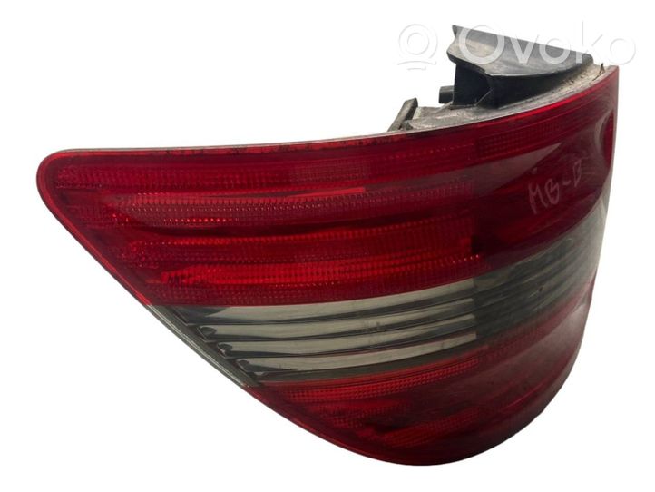 Mercedes-Benz A W169 Lampa tylna A169820