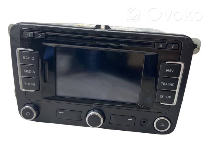 Volkswagen PASSAT B7 Unité principale radio / CD / DVD / GPS 3C8035279M