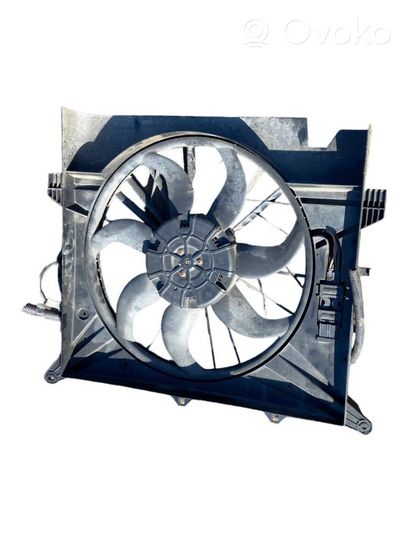 Volvo XC90 Ventilateur de refroidissement de radiateur électrique 31111543