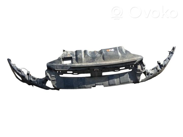 Ford Focus Staffa del pannello di supporto del radiatore parte superiore BM5117E778