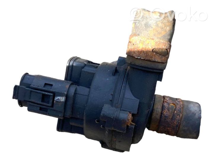 Volkswagen Touran I Water pump 